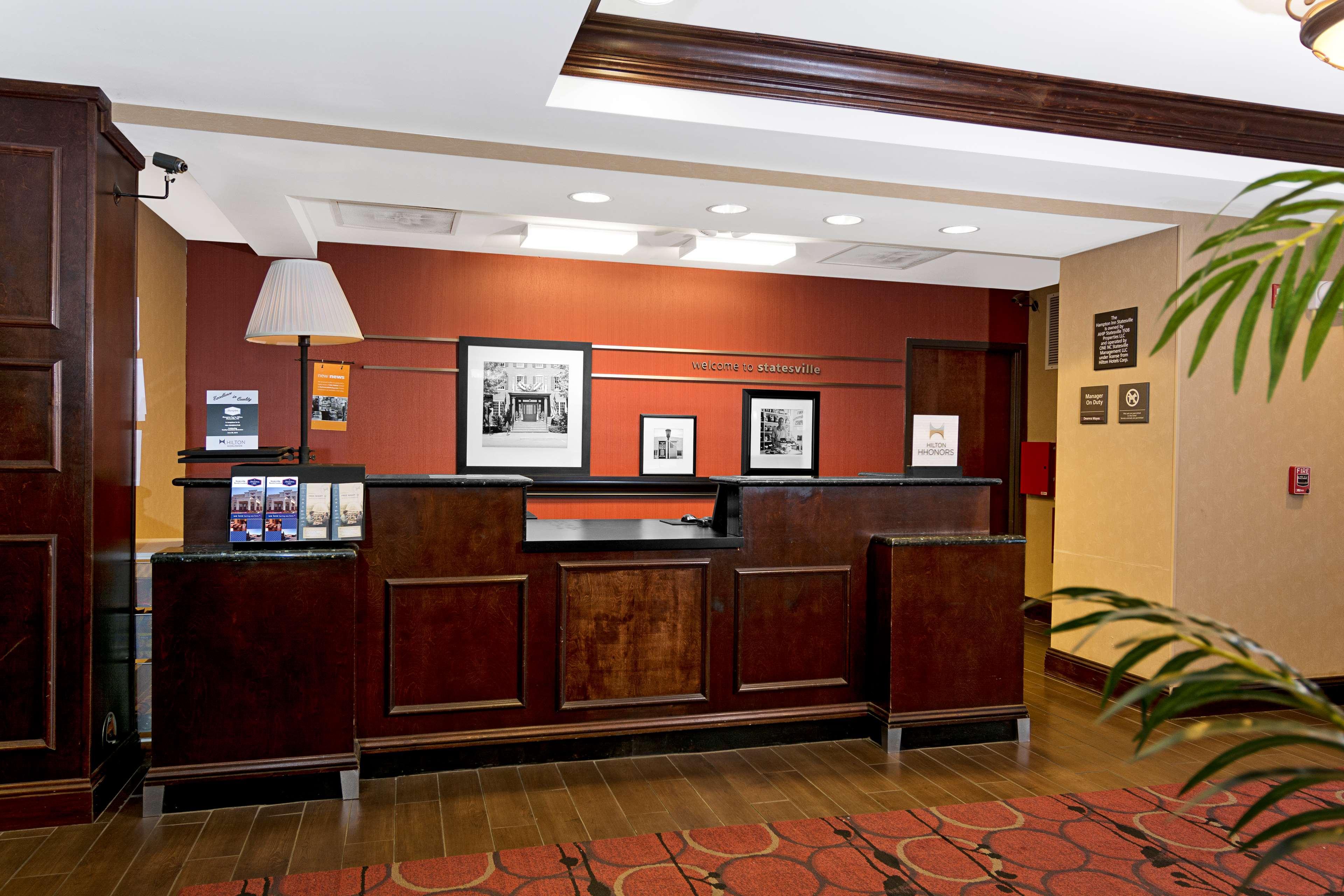 Hampton Inn Statesville Exteriör bild